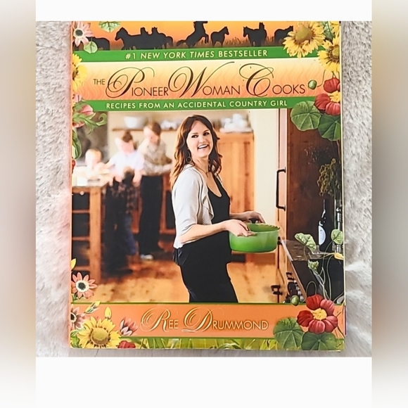 the PIONEER WOMAN cookbook THE PIONEER WOMAN COOKS like new - Picture 1 of 9